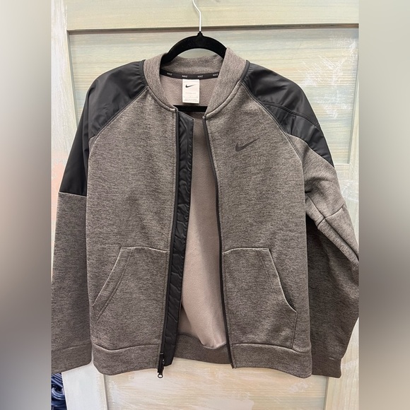 Therma-Fit Nike Jacket - Picture 1 of 3